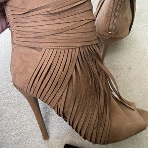 Fringe heels